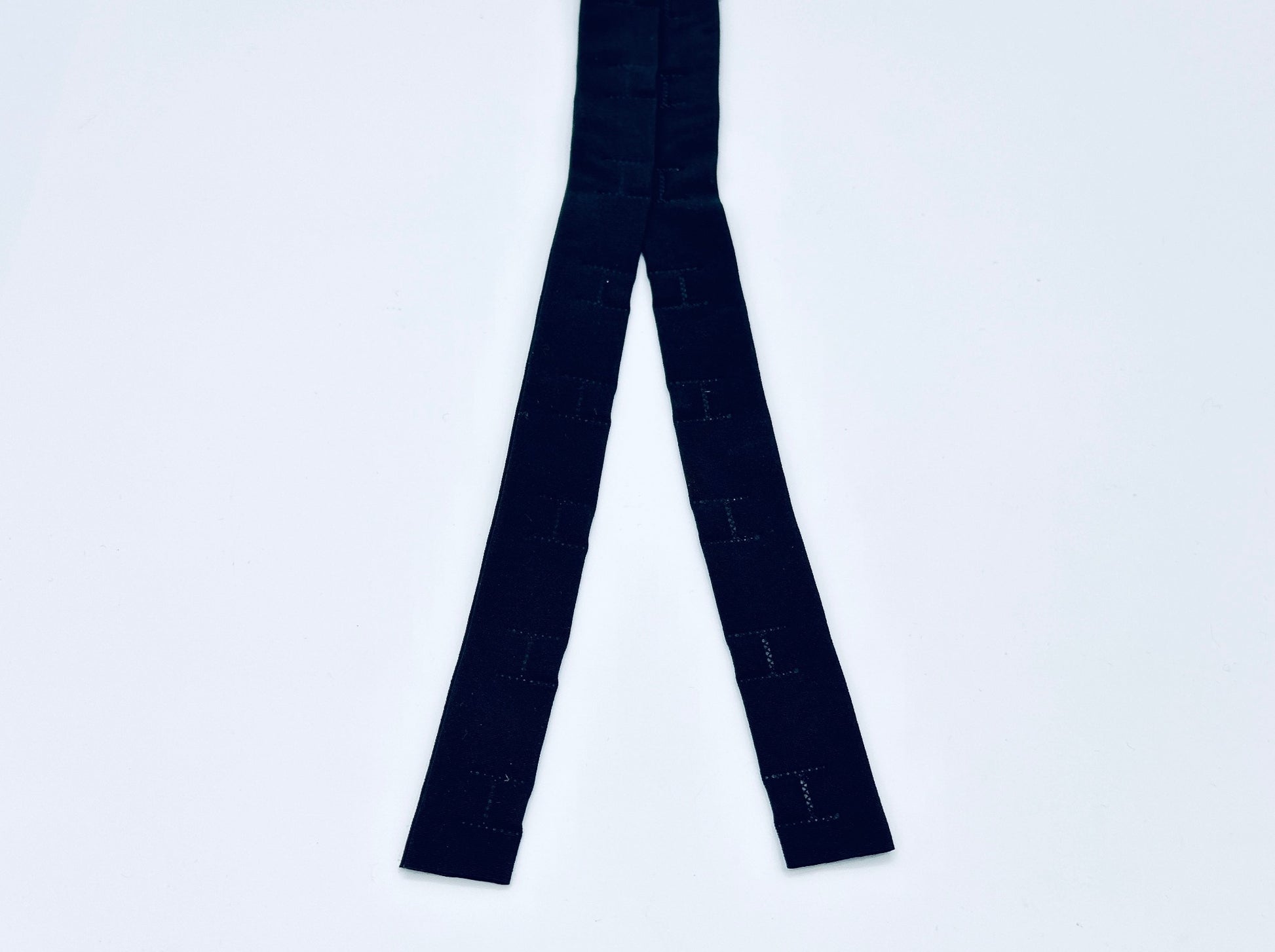 black zipper tape with 3 cm spacing
