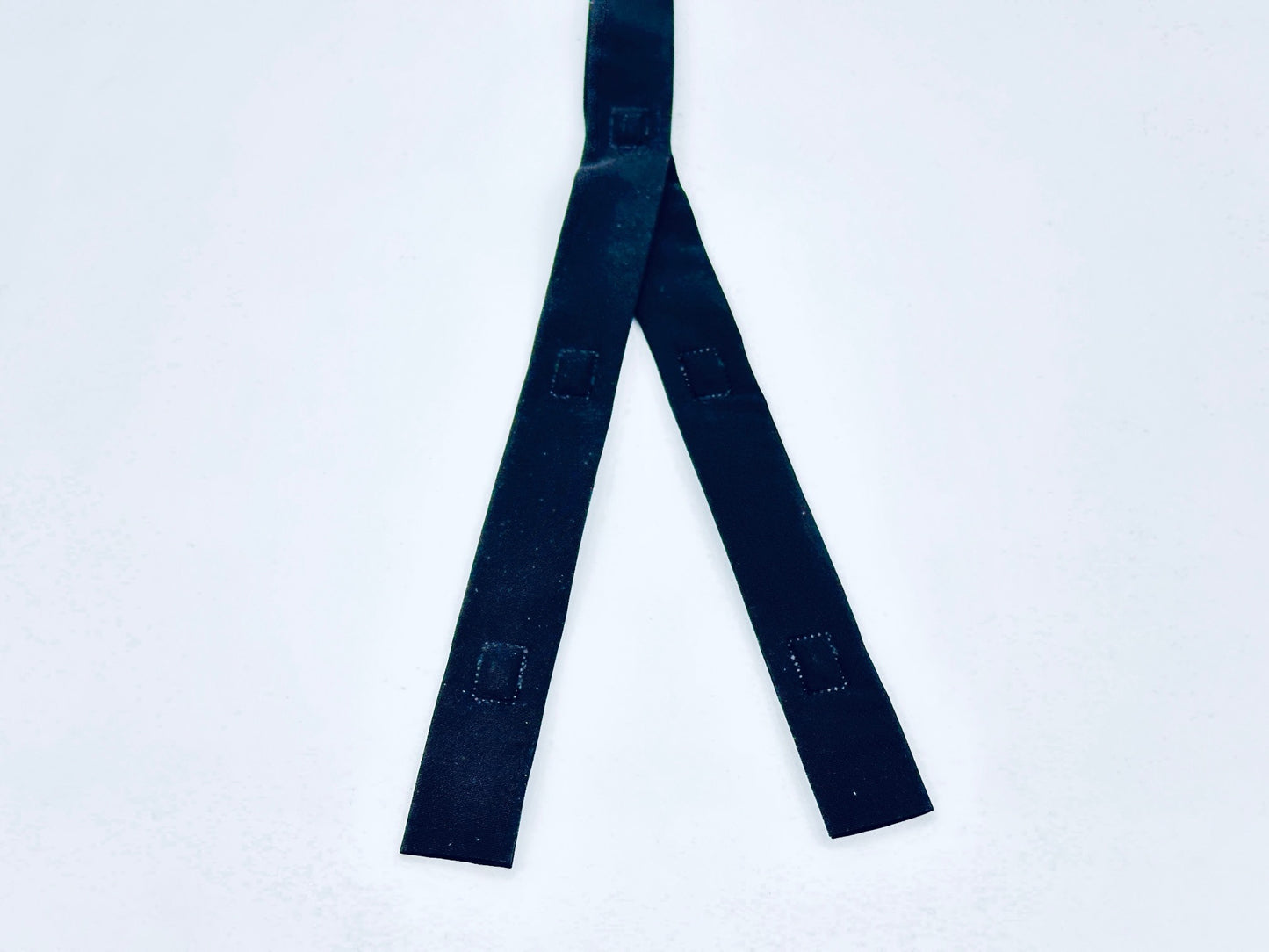 Black 7cm spaced snap tape