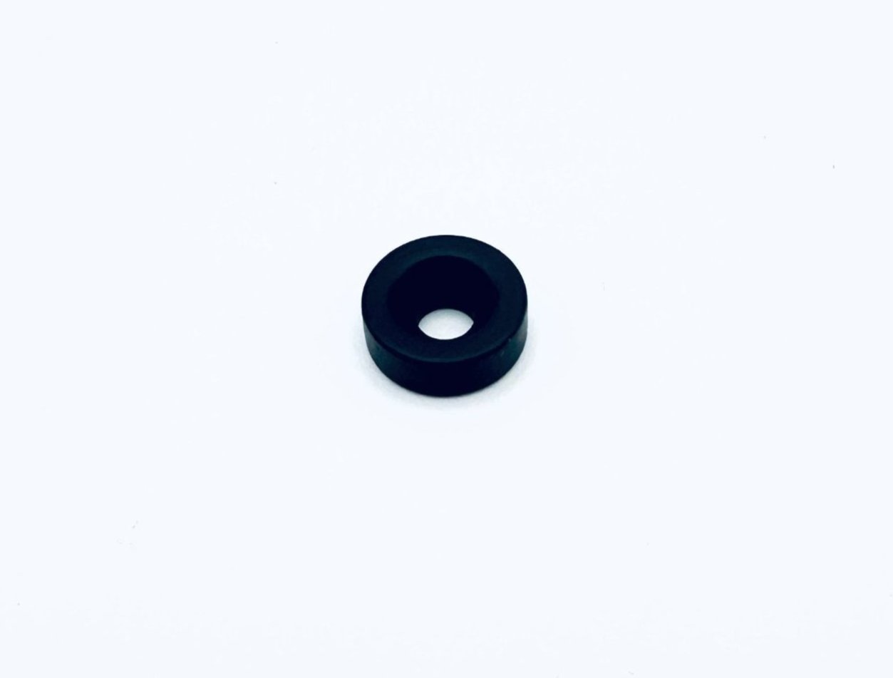1 black magnet rings